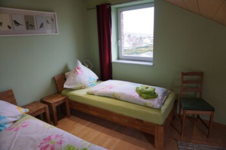Room 98 of 121