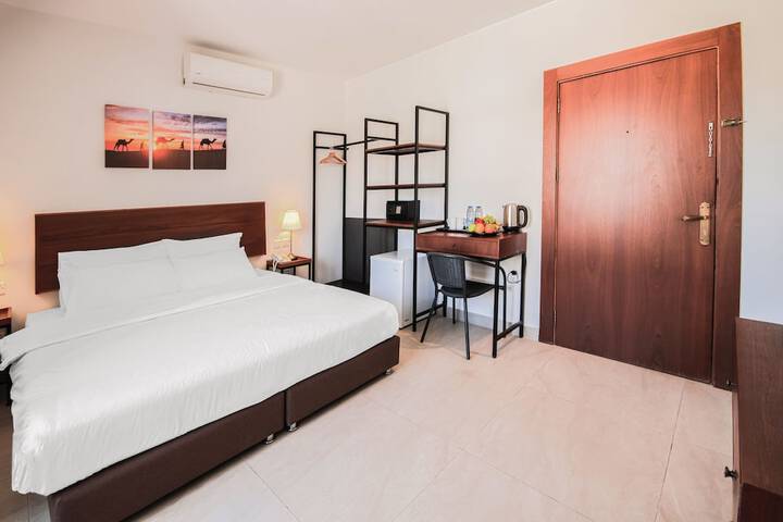 Room 2 of 34