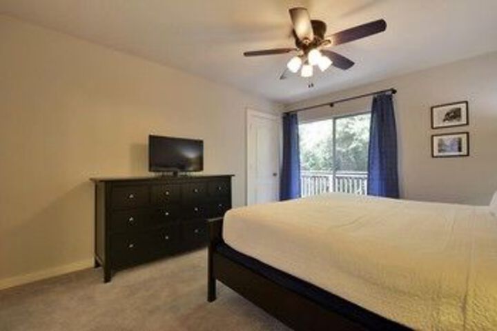 3Br Airy and Open Austin House by RedAwning