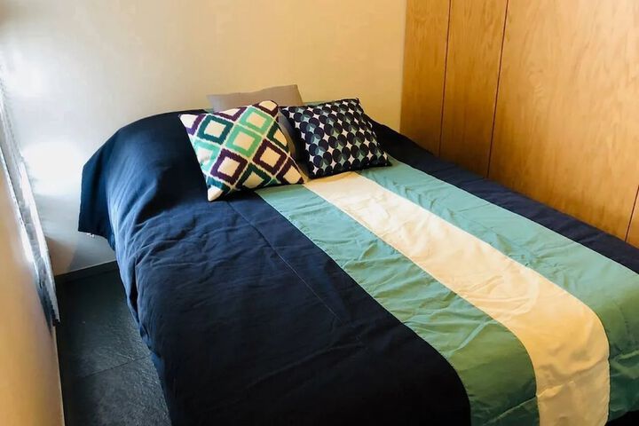 Room 2 of 9