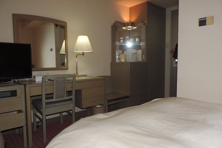 Room 11 of 116