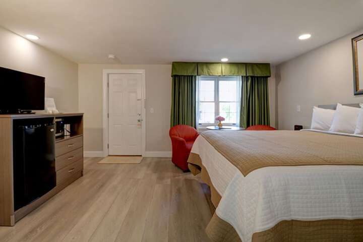 Room 5 of 27