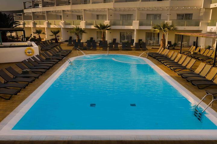 Pool 43 of 313