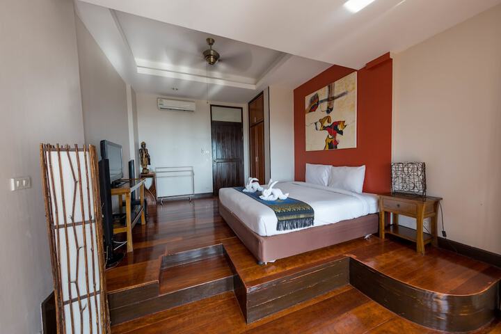 Room 20 of 132