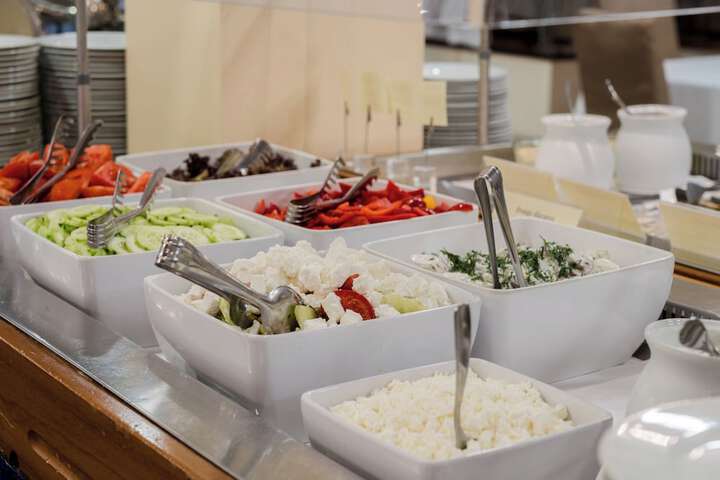 Dining 46 of 58