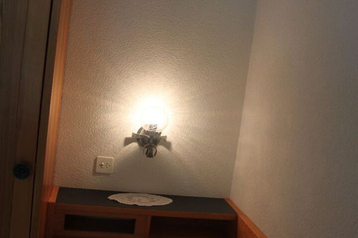 Room 13 of 41