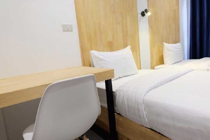 Room 15 of 65