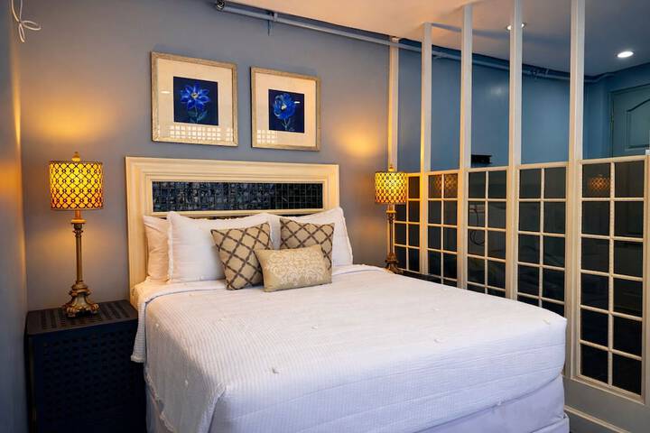 Room 5 of 20