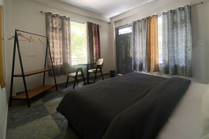 Room 24 of 53