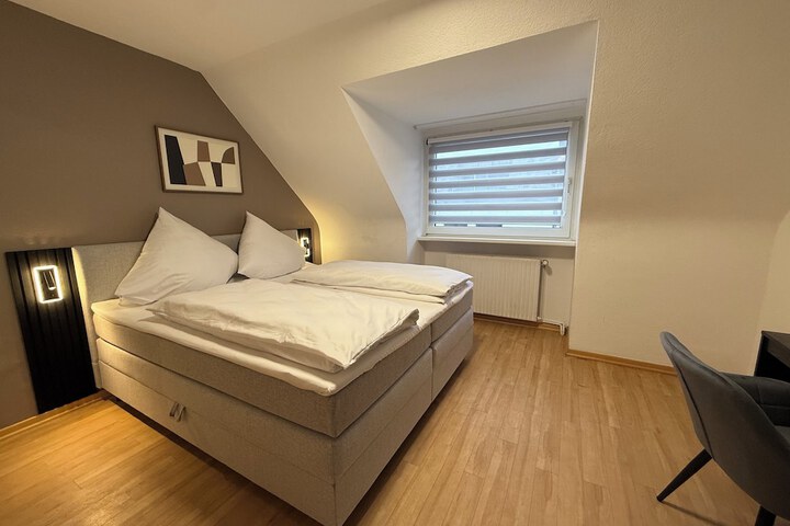 Room 16 of 21