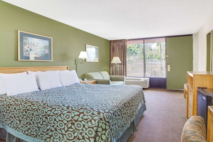 1 King Bed Accessible (1 of 7)