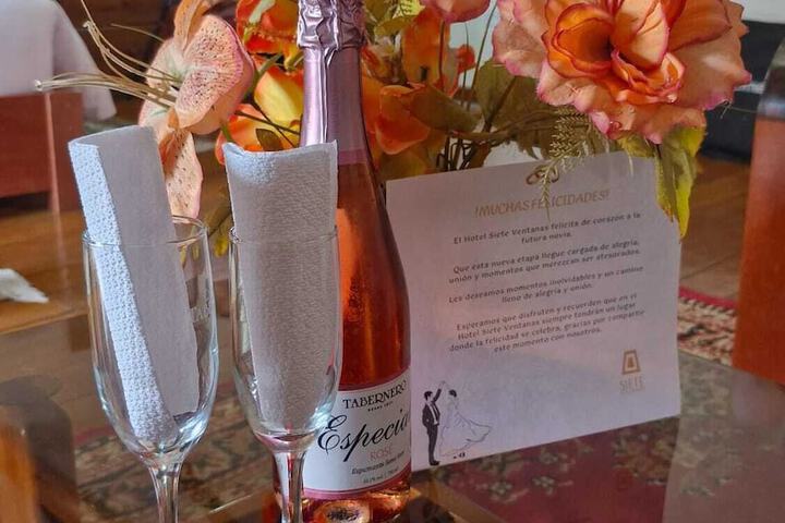 Champagne service