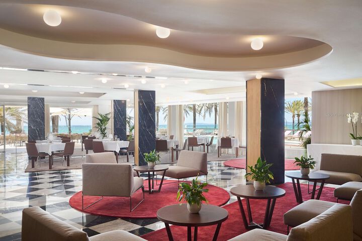 Guest Lobby