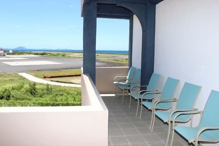 Sundeck 15 of 18
