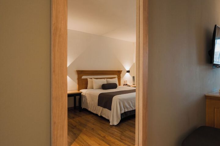 Room 21 of 117