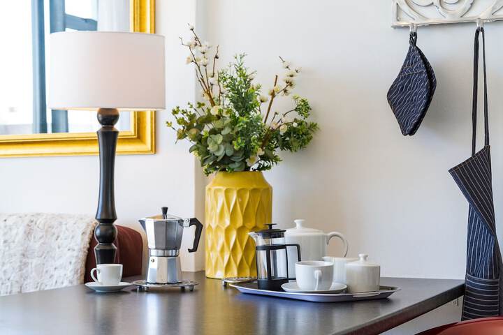 Breakfast/Coffee Service 29 of 38