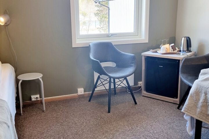 Room 4 of 6