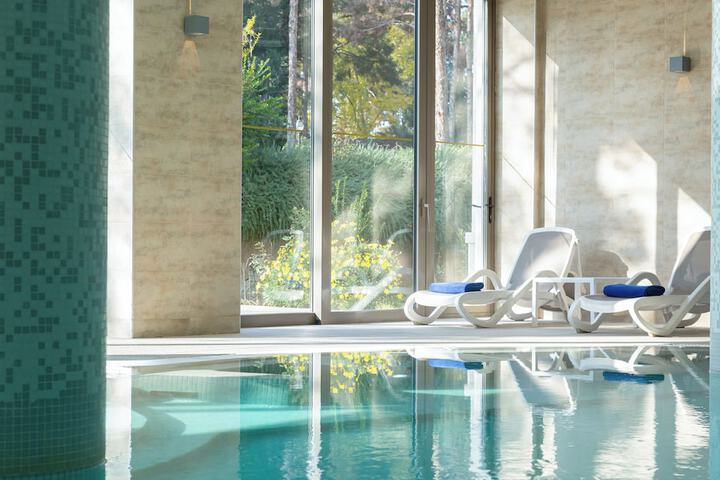Pool 36 of 140