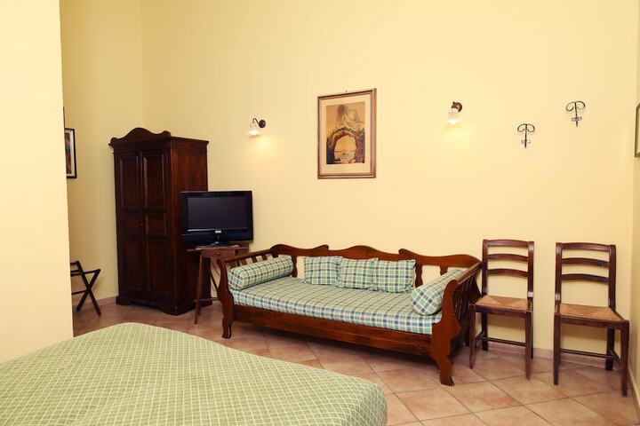 Room 14 of 41