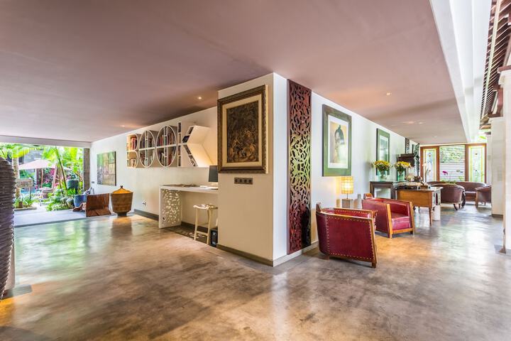 Hotel 2 of 76