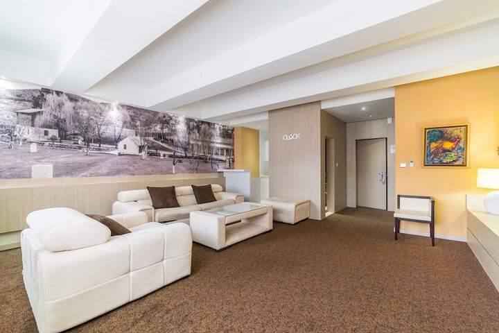 Room 43 of 103