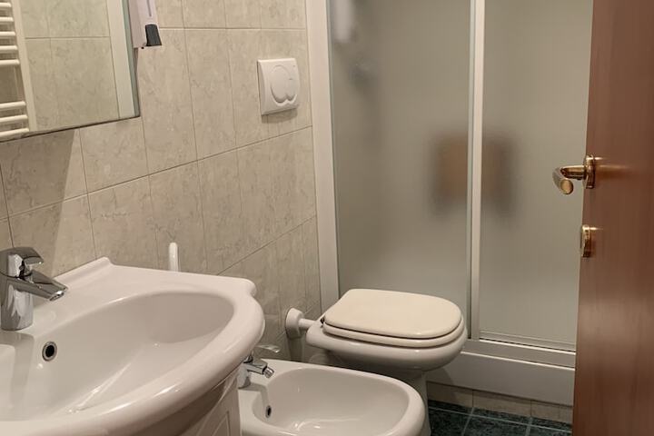 Room 30 of 50