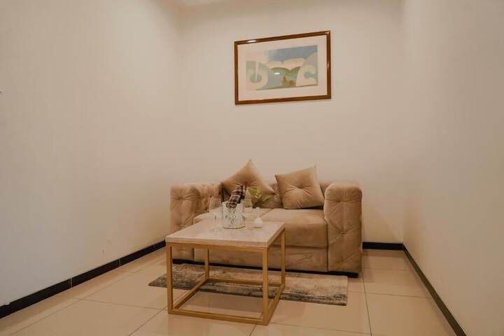 Room 17 of 27
