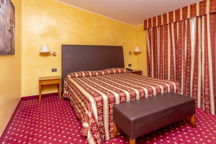 Room 13 of 51