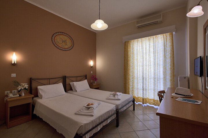 Room 15 of 47