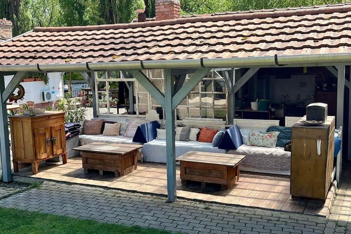 Terrace/Patio 40 of 87