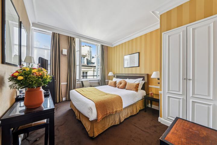 Room 7 of 30