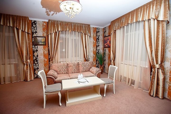 Room 28 of 42
