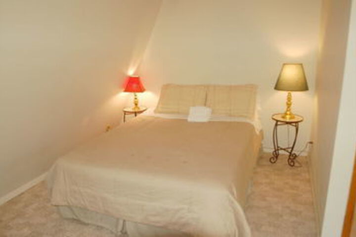 Room 229 of 697