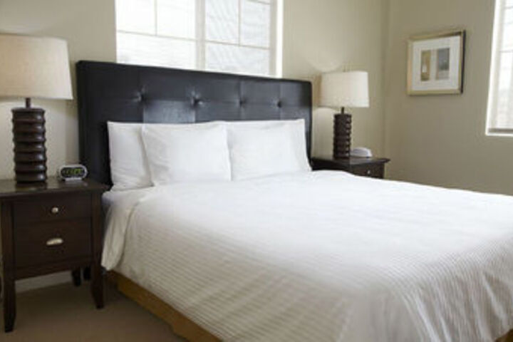 Room 2 of 7