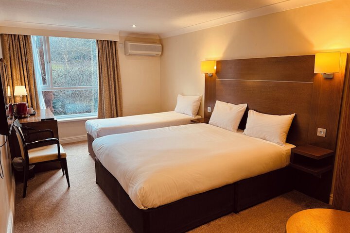 Room 7 of 38