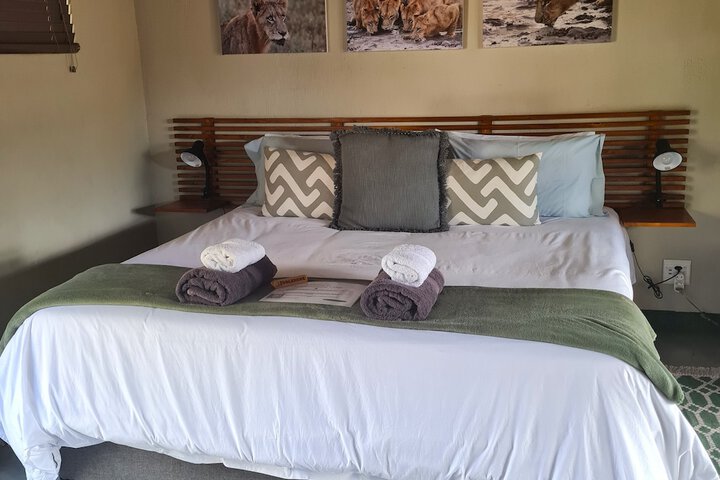 Room 4 of 52