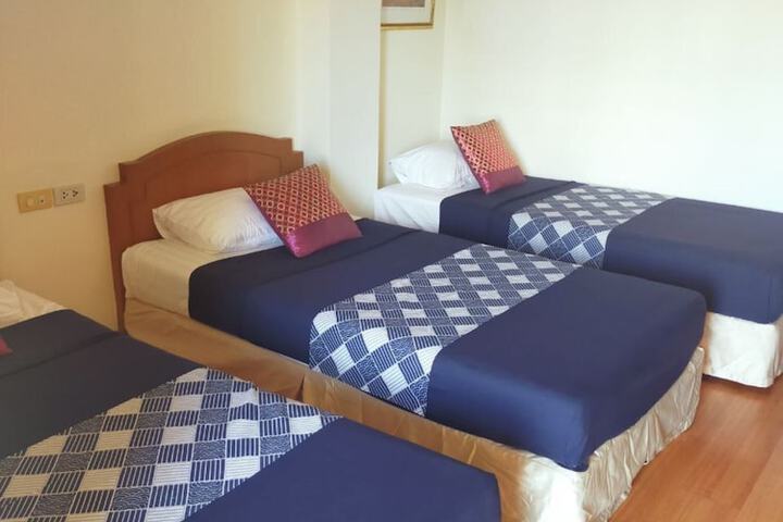 Room 29 of 75