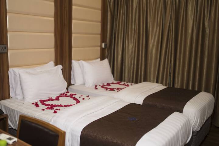 Room 10 of 74