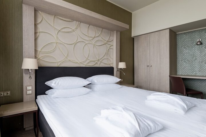 Room 20 of 86