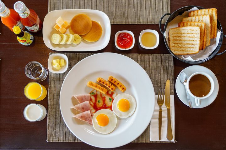 Breakfast/Coffee Service 27 of 42