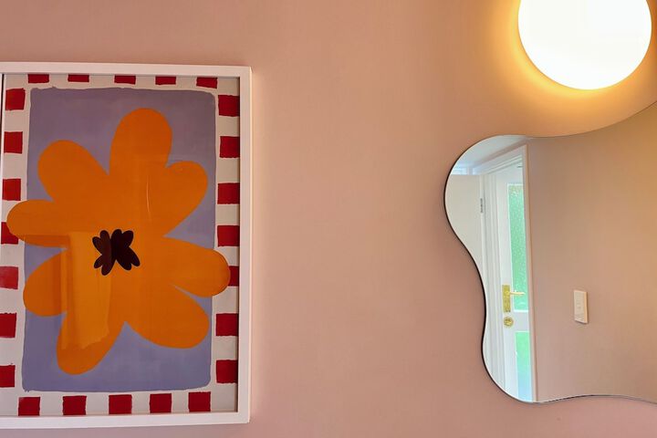 Room 83 of 98