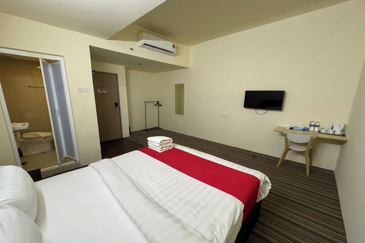 Room 30 of 51