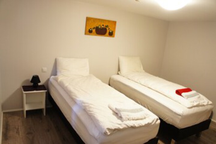 Room 11 of 13