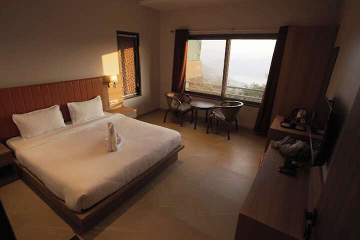 Room 12 of 29