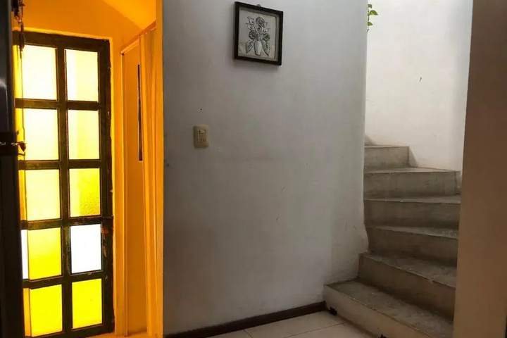 Room 6 of 13