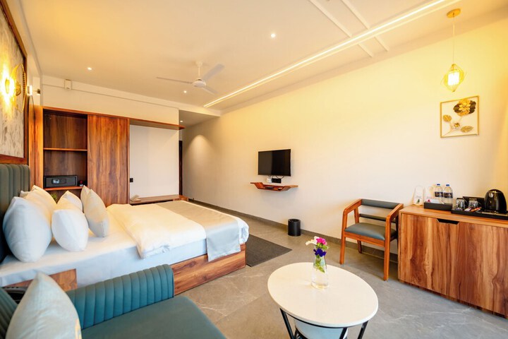 Room 19 of 68