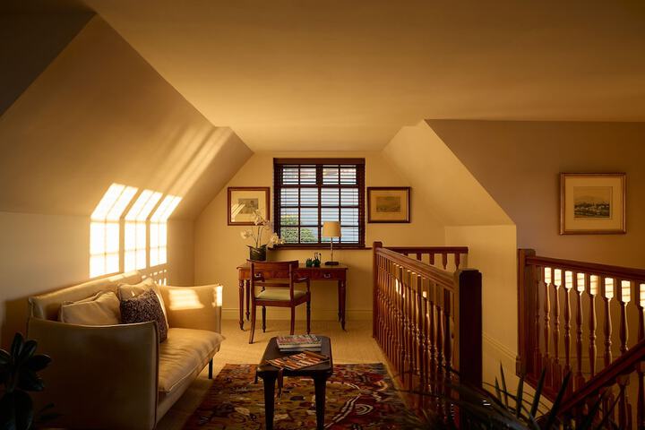 Room 73 of 215