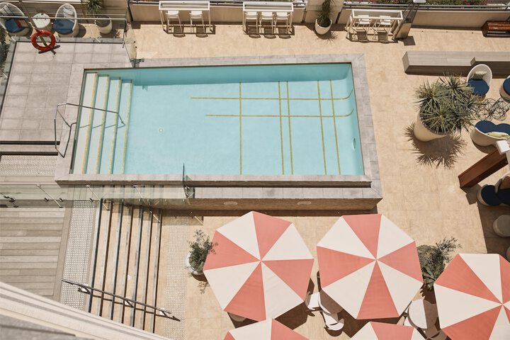 Pool 39 of 92