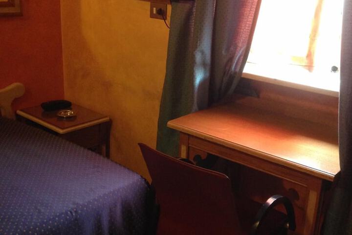 Room 22 of 56