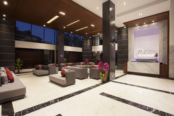 Guest Lobby
